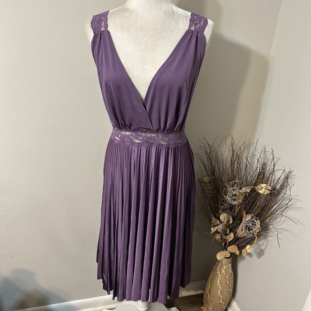 Mai Tai Women Short Fit & Flare Dress Purple Deep V-neck Pleated Lace Accent 3XL